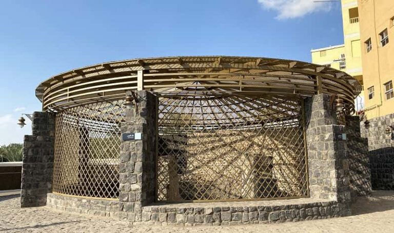 Gharas Well (Bi’r Gharas), a historic well in Madinah known for its connection to the Battle of the Trench