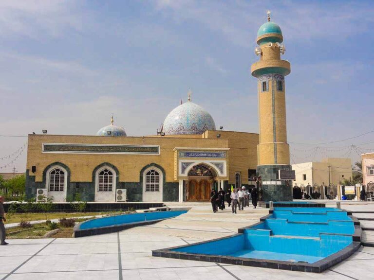 A mosque in Kufa, historically significant and associated with key events in early Islamic history.